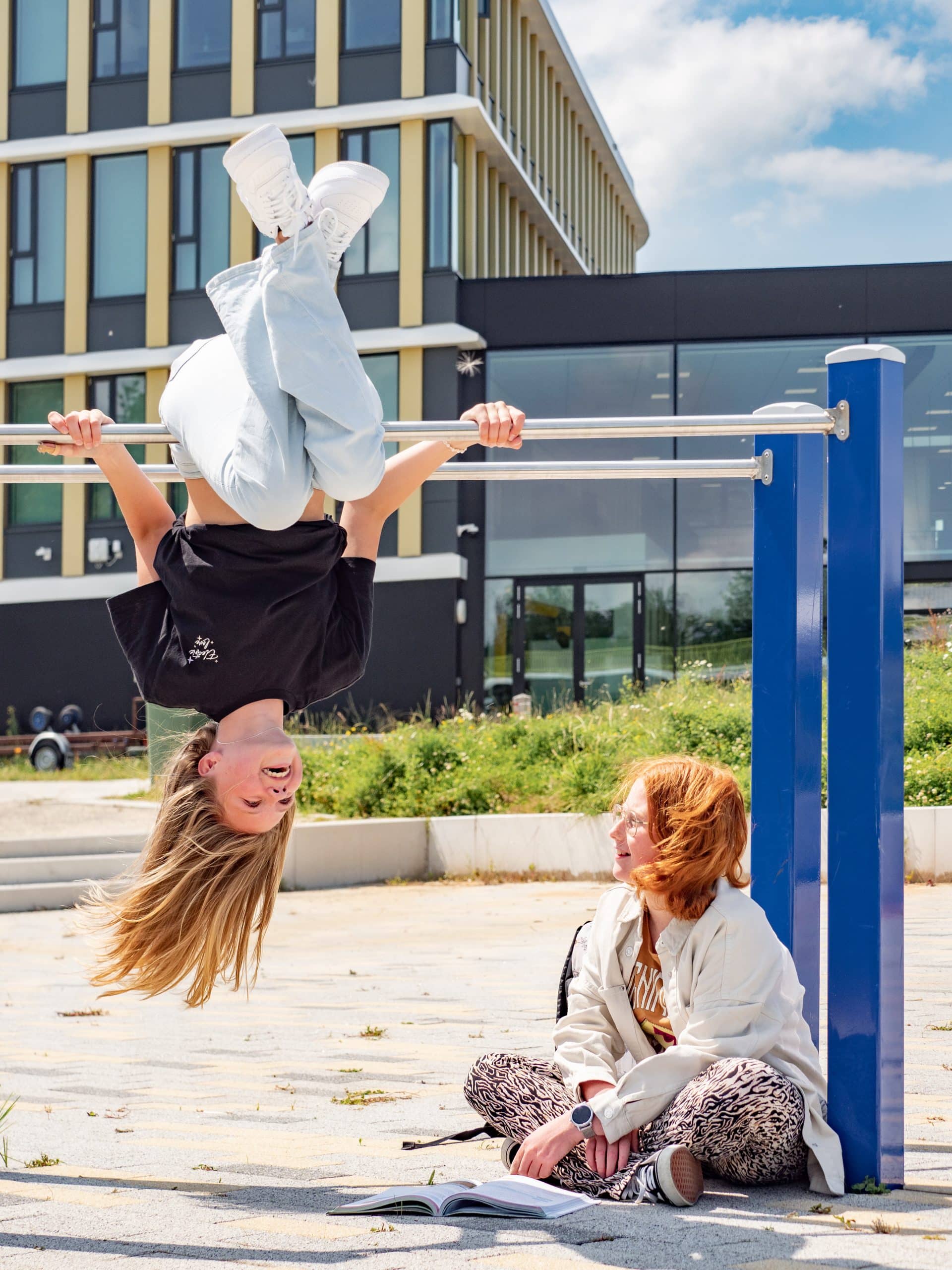 Kinderen op schoolplein