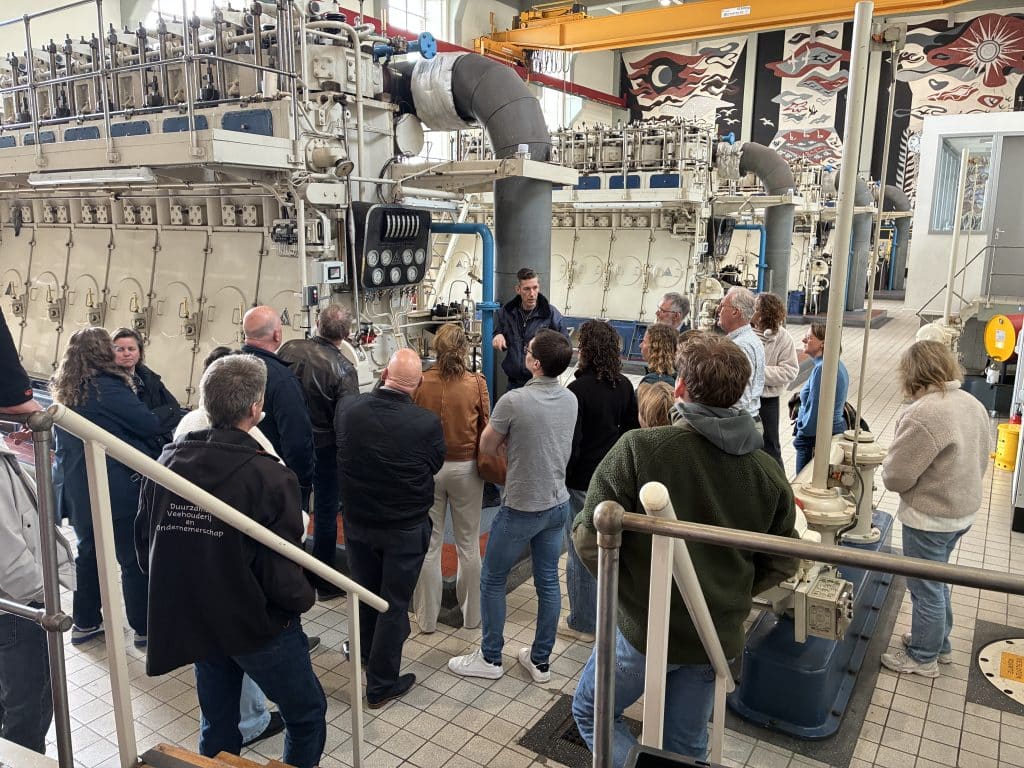 docenten staan in Gemaal Wortman